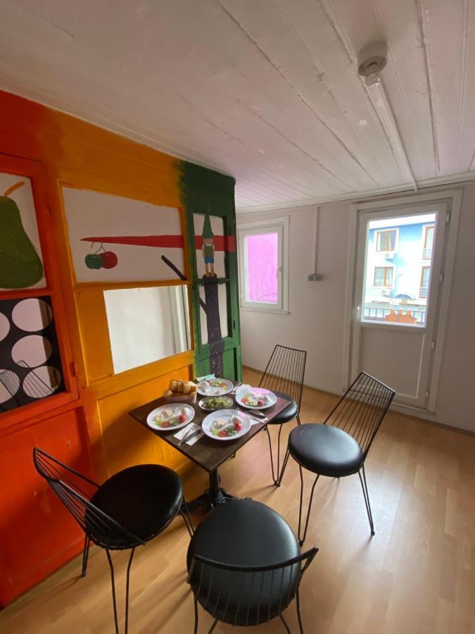 Taksim Wooden House Hostel Стамбул Екстер'єр фото