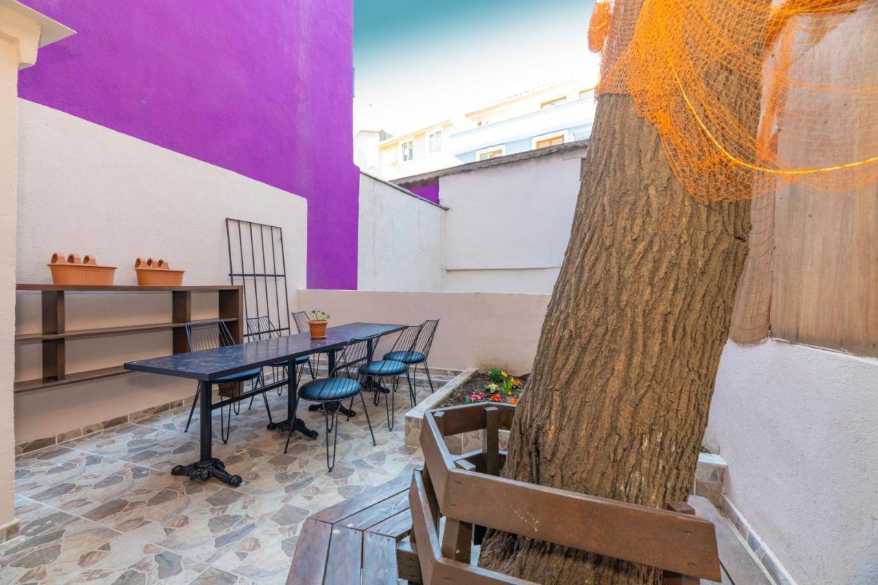 Taksim Wooden House Hostel Стамбул Екстер'єр фото
